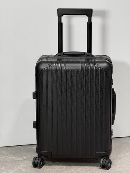Дорожный чемодан Rimowa х Christian Dior