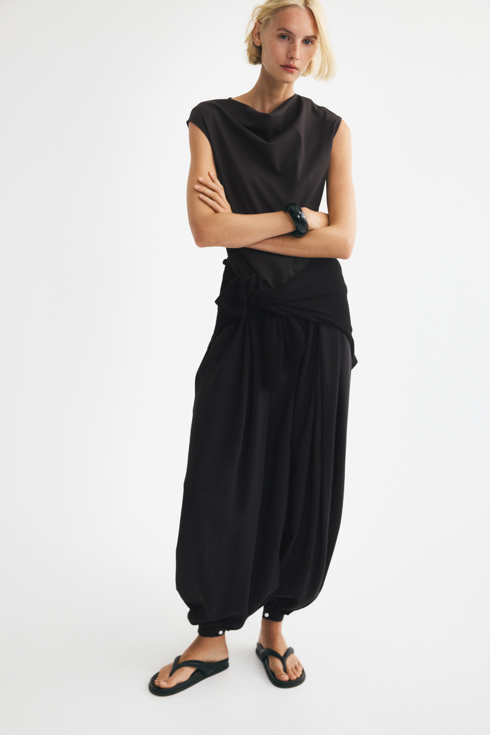 Топ из джерси с вырезом-качели — короткие рукава - H&M