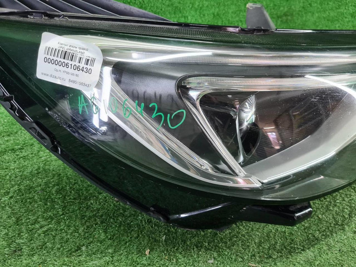 Фара правая Opel Grandland (2017-2021) LED