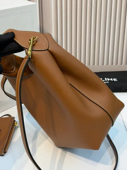 Сумка CELINE SMALL HOBO IN SUPPLE SMOOTH CALFSKIN