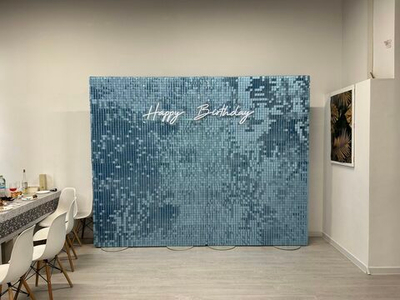 Надпись "Birthday party"