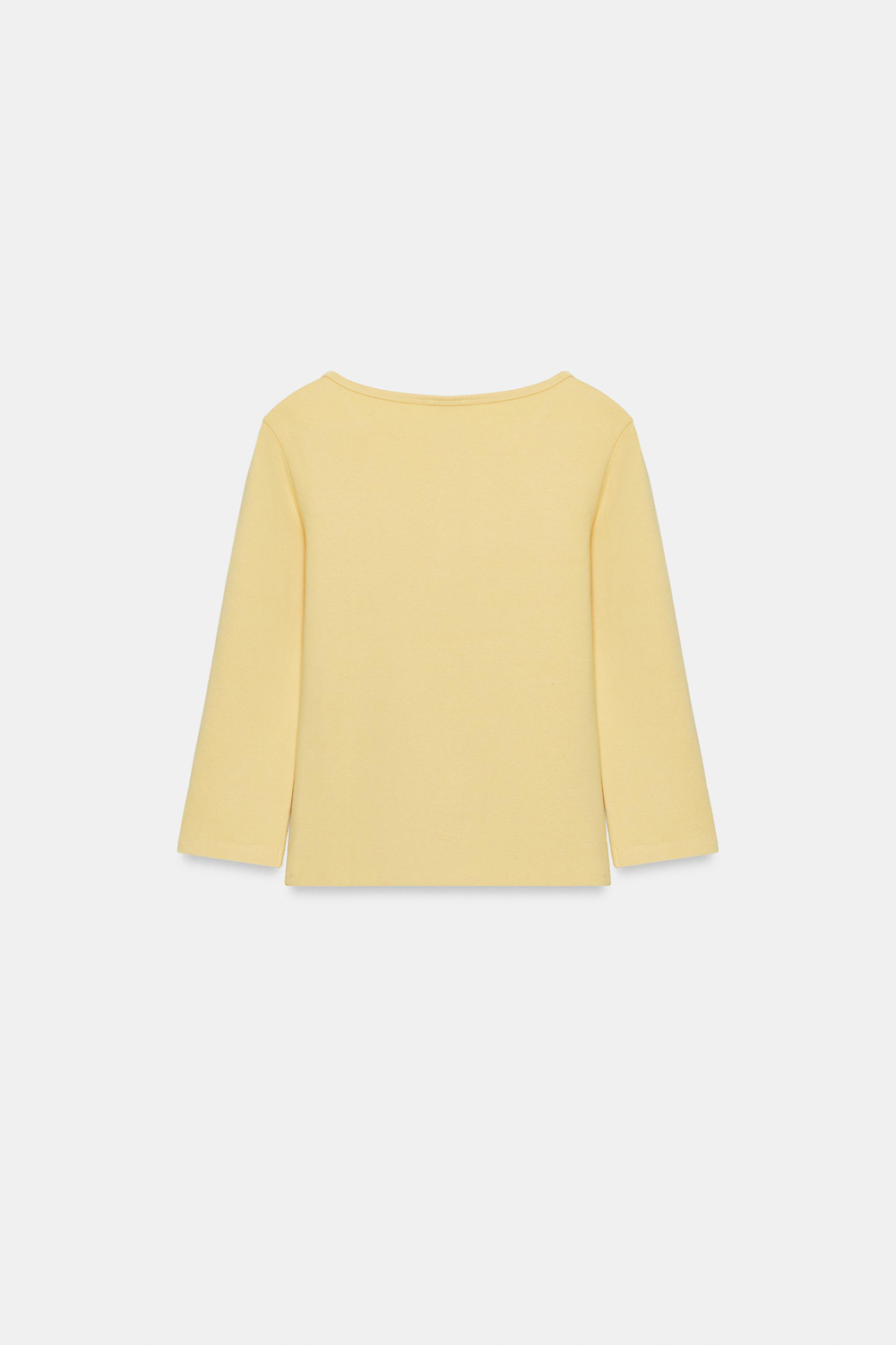 ФУТБОЛКА С ВОРОТНИКОМ НА ПУГОВИЦАХ — ZARA