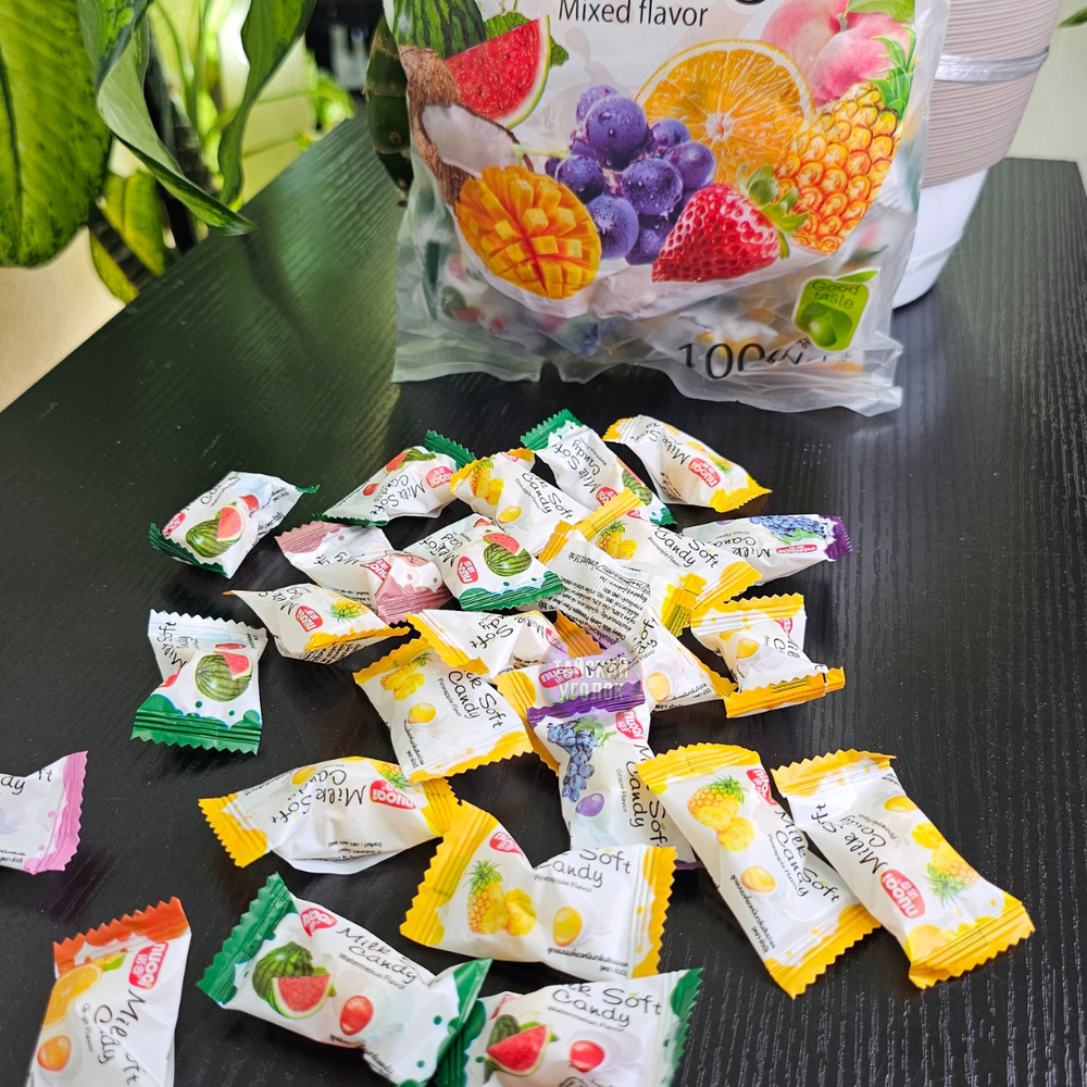 Молочные конфеты Nuoqi Milk Soft Candy Фруктовый микс 380 гр.