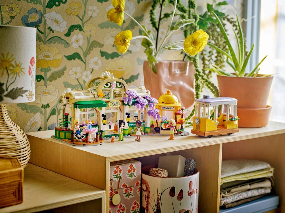 Конструктор Лего Френдс Зеленое кафе и цветочный магазин | LEGO Friends Plant Café & Flower Shop 42671 1138 деталей (9+)