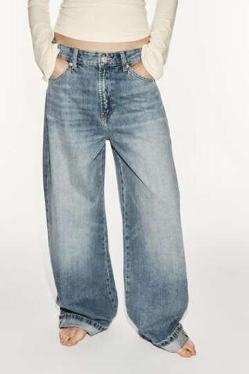ZARA ДЖИНСЫ TRF BAGGY FOLDED СО СРЕДНЕЙ ПОСАДКОЙ, ГОЛУБОЙ