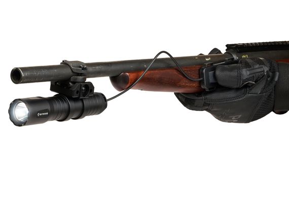 Фонарь подствольный Skywoods Hunter ELK 1010 люмен, выносная кнопка