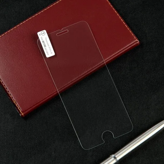 Защитное стекло 2.5D LuazON для iPhone 6/6S, полный клей