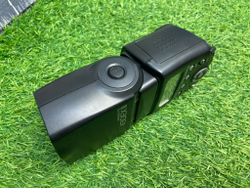 Canon Speedlite 430EX II