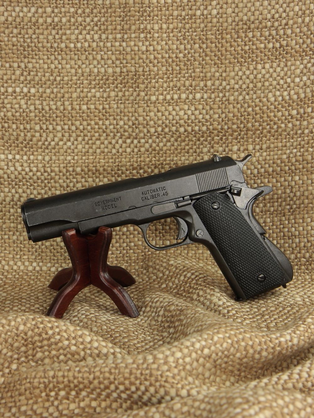Denix Пистолет авт. "Кольт-45", 1911 г. в подарочном футляре