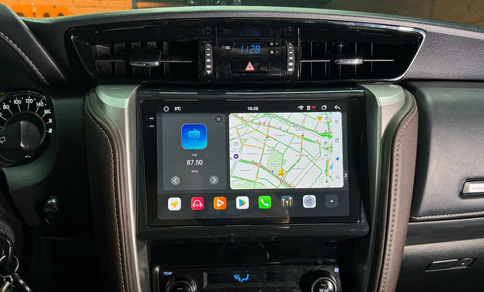 Магнитола для Toyota Fortuner 2015-2022 - Kuberg QLed, Android 14, TS105, Быстрейшая, CarPlay, SIM-слот