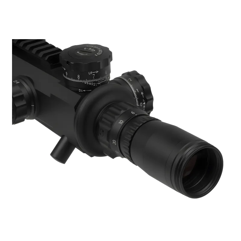 Прицел March Genesis 6-60x56 FML-MT FFP на Picatinny 0.05Mil - крупный план окуляра со шкалой