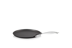 Le Creuset Сковорода PRO 24см с антипригарным покрытием для блинов 51106240010002