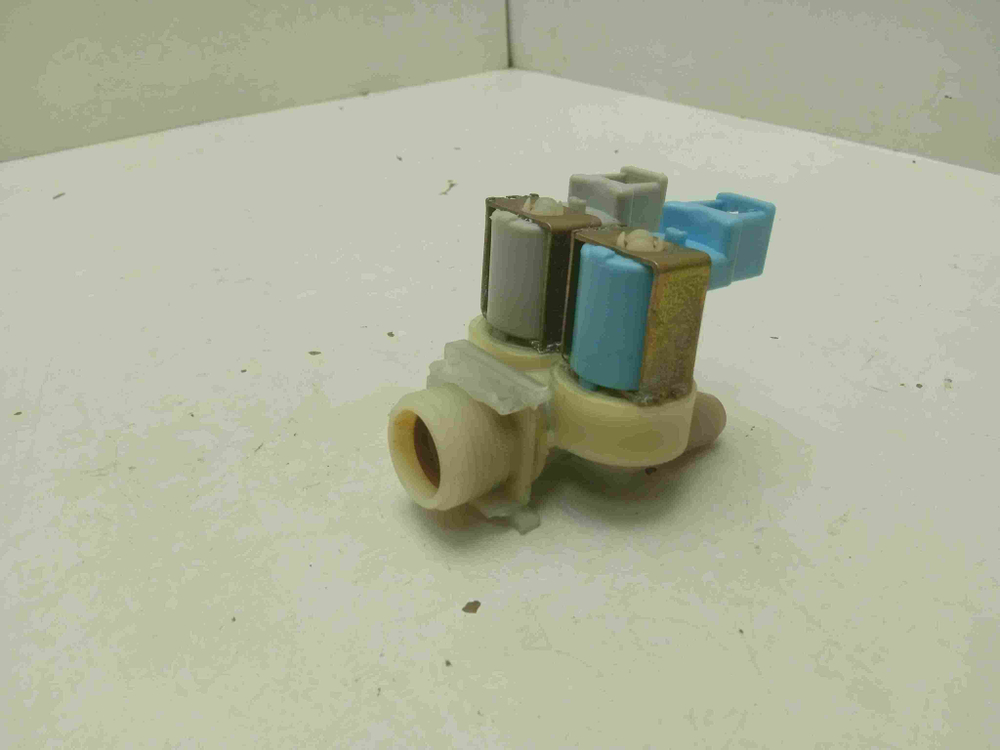 EWF1025 кт207 Клапан подачи воды для стиральной машины Electrolux EWF1025 б/у