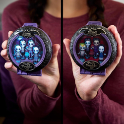 Набор кукол Polly Pocket Addams Family Семейка Аддамс