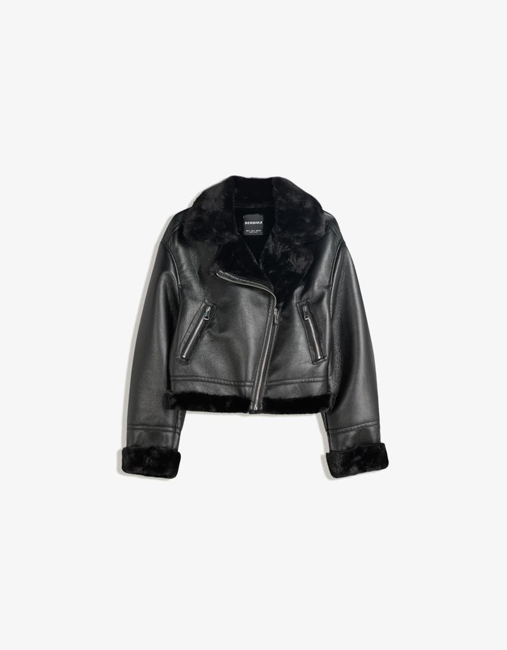 BERSHKA Куртка-дублена, черный
