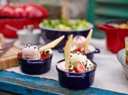 STAUB Подставка для 3 мини-кокотниц черная EAN 3272341907004