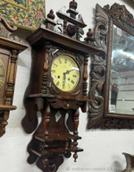 Старинные настенные часы