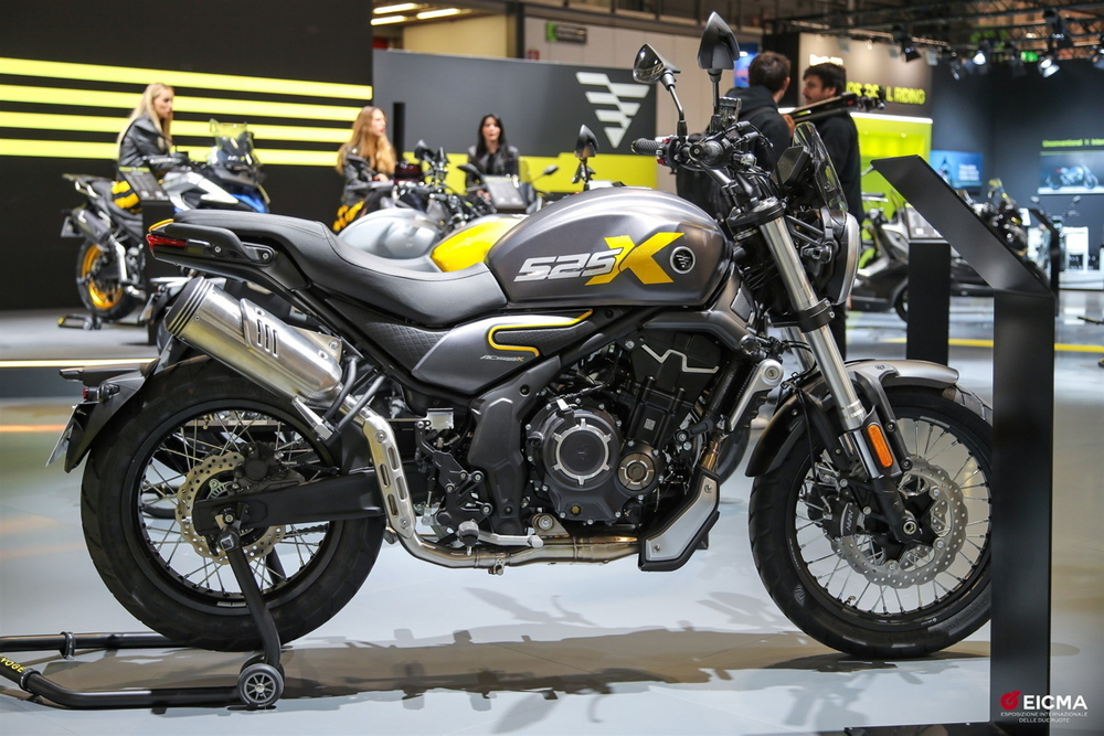 VOGE 525 AC