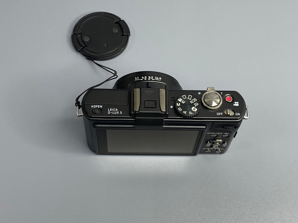 Фотоаппарат Leica D-Lux 5