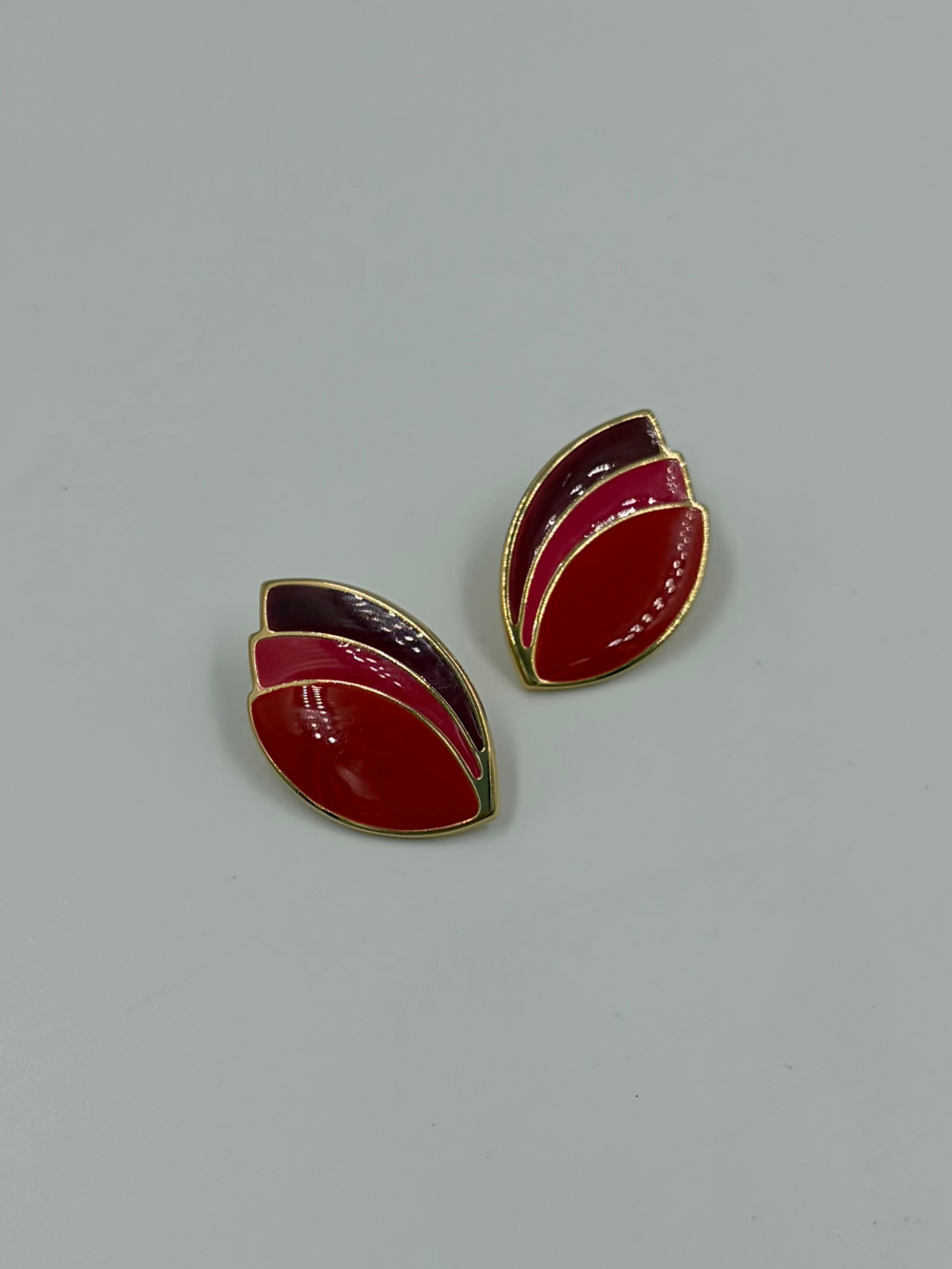 Серьги с красной эмалью