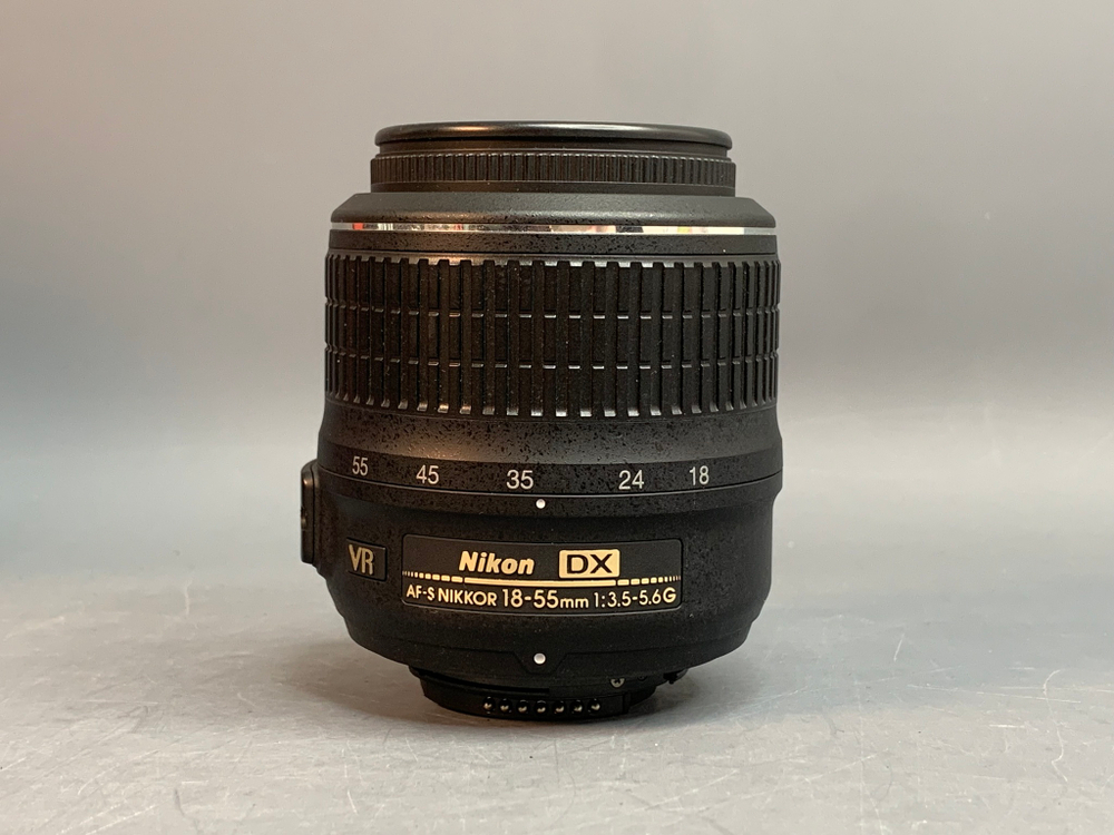 Nikon D3100 kit 18-55mm 150 кадров