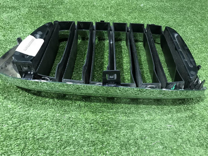 Решетка радиатора правая BMW X3 G01 X4 G02 (2017-2021)