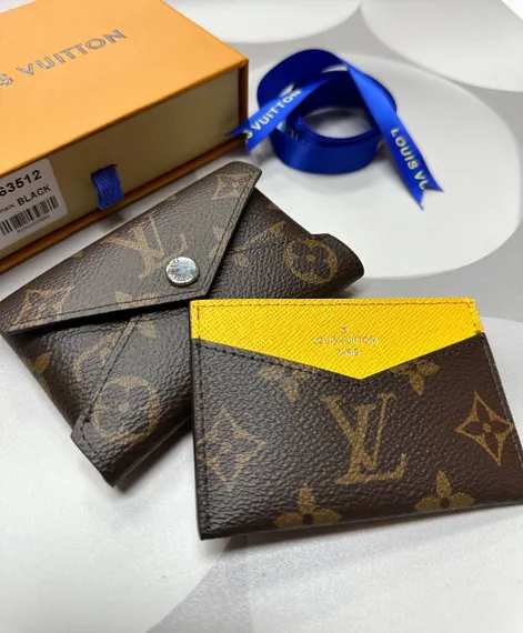 Держатель для карт Louis Vuitton Kirigami красный