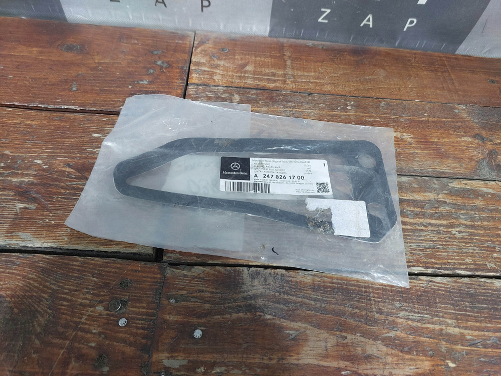 Уплотнитель заднего фонаря Mercedes GLB (X247) 19-нв Новое Оригинал A2478261700