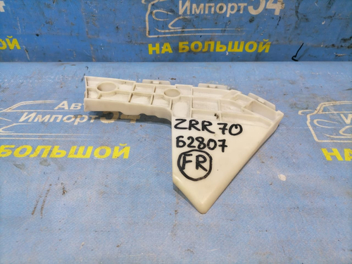 Крепление бампера переднее правое TOYOTA NOAH 2007-2013