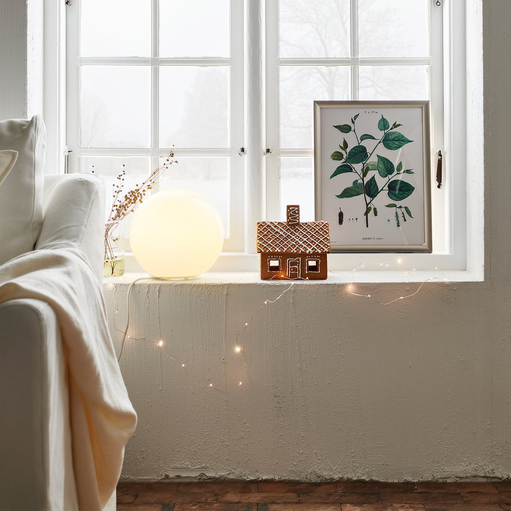 IKEA FADO  (ИКЕА ФАДО)  -  Лампа настольная - белая 25 см