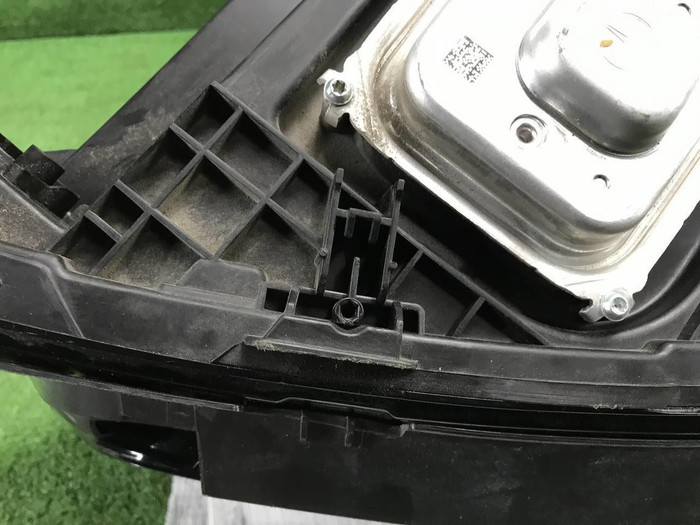 Фара правая Mercedes GLE V167 (2018-2024) LED