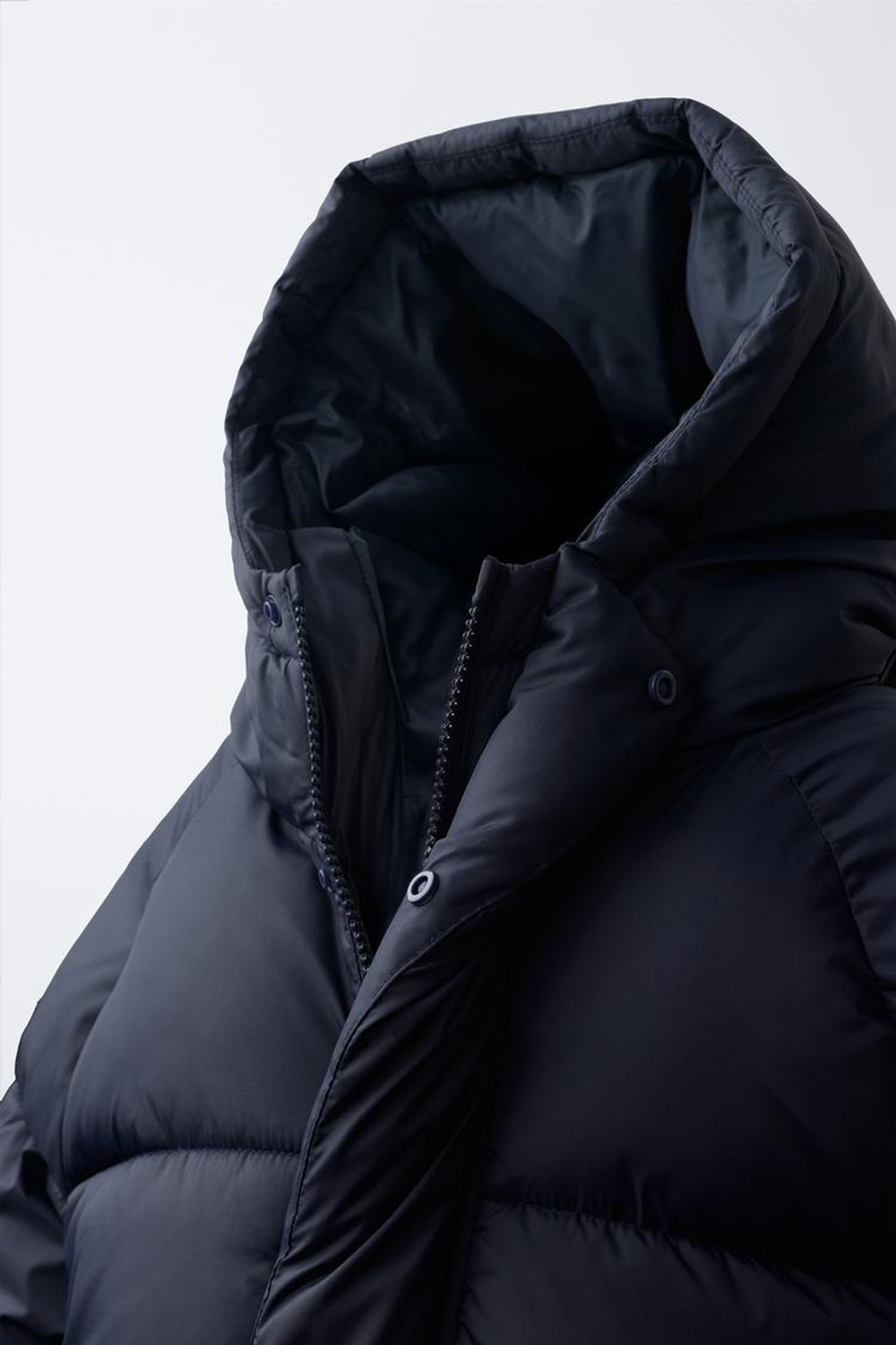 ZARA СТЕГАНАЯ КУРТКА С КАПЮШОНОМ WATER REPELLENT, МОРСКОЙ СИНИЙ