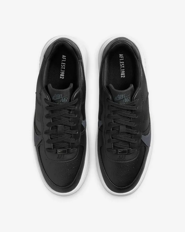 Кроссовки женские NIKE Air Force 1 PLT.AF.ORM