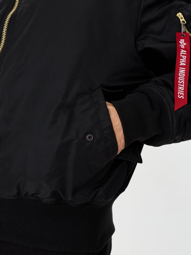 Куртка бомбер Alpha Industries MA-1 Black Куртка бомбер Alpha Industries MA-1 Black