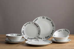 Тарелка carnaby script d 21 см