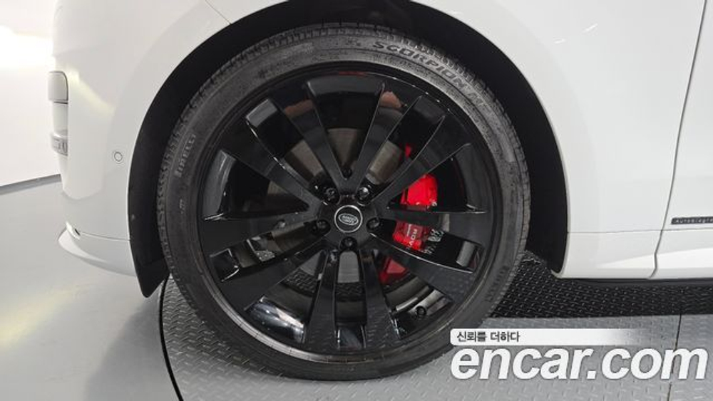 Land Rover Range Rover Sport P400 AB — 2025