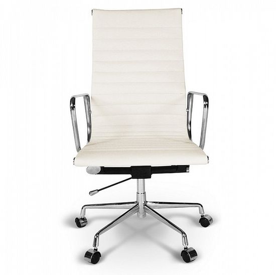 Кресло офисное на колесиках Eames Ribbed EA119