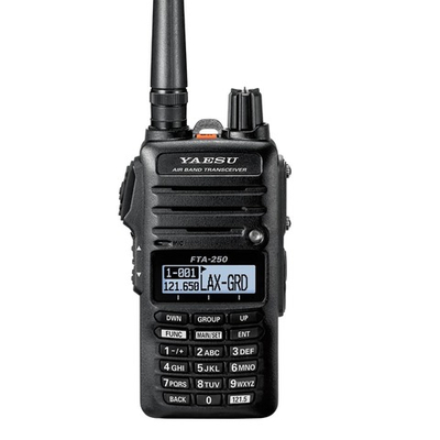 Портативная радиостанция авиационного диапазона YAESU FTA-250L