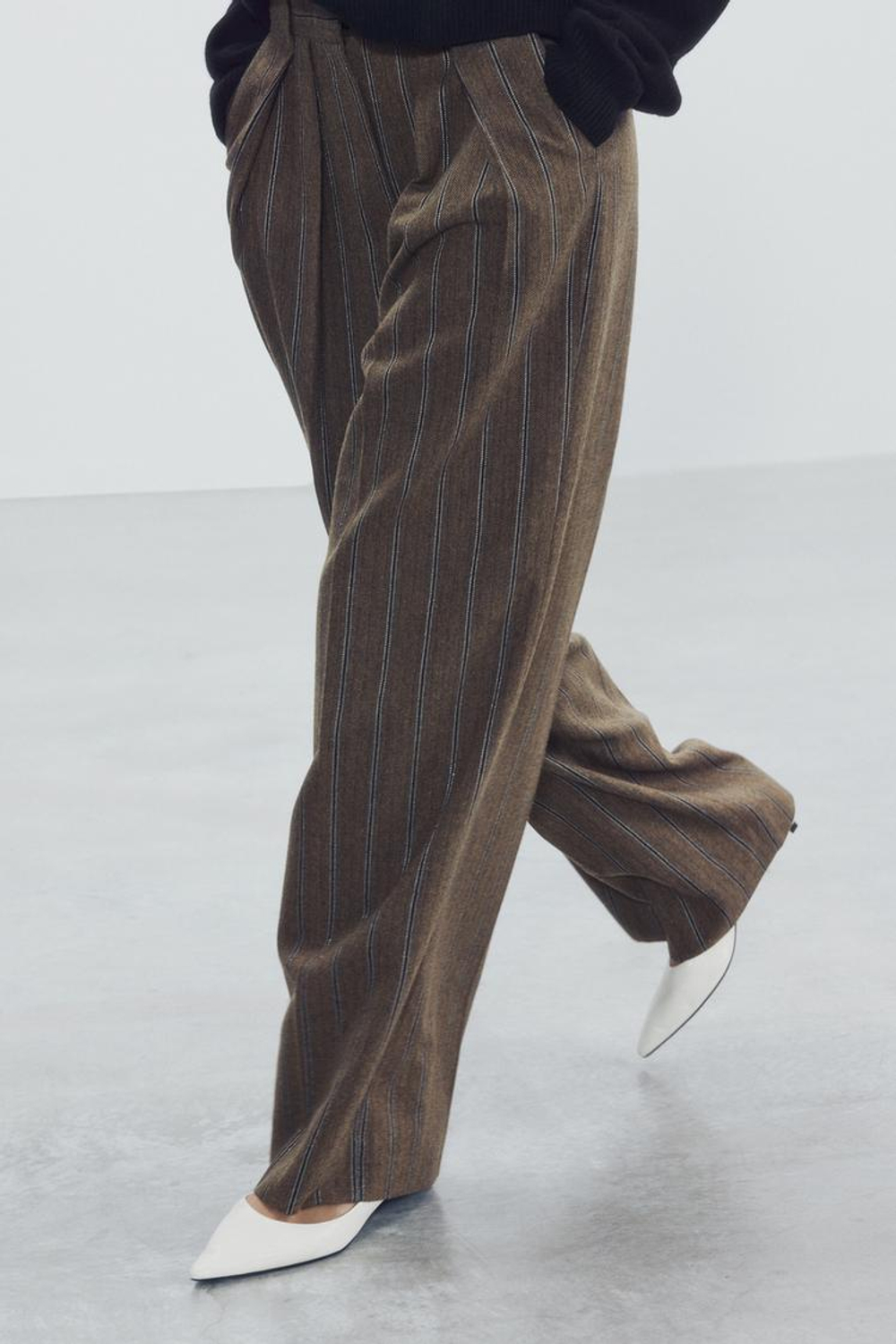 ZARA БРЮКИ В ЕЛОЧКУ В ПОЛОСКУ — ZW COLLECTION, ОХРА