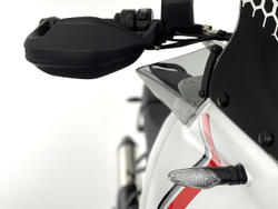 DU026F WRS PAIR OF SMOKE SIDE DEFLECTORS (DSRT X)