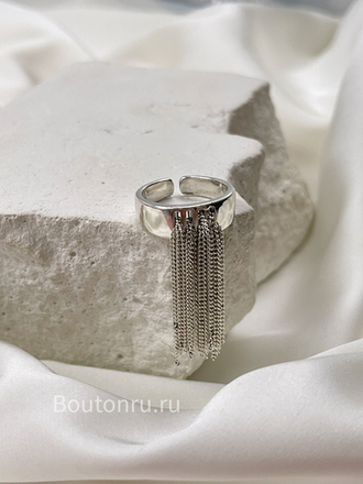 Кольцо серебристое с цепочками