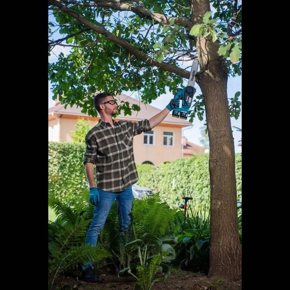 Пила цепная аккумуляторная Makita DUC302RF2 шина12" (30cm), 2 аккум. 3Ач ЗУ