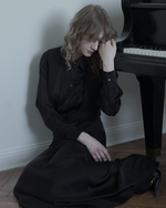 "Accurate" pleated blouse