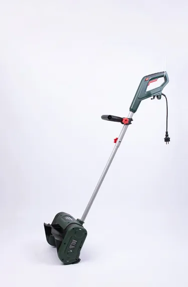 Электрический снегоуборщик "FAVOURITE" SP1500/30T