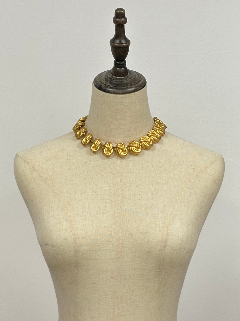 Колье Anne Klein