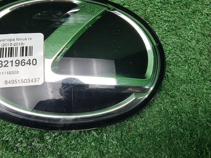 Эмблема решетки радиатора Lexus RX 3 AL10 (08-12)