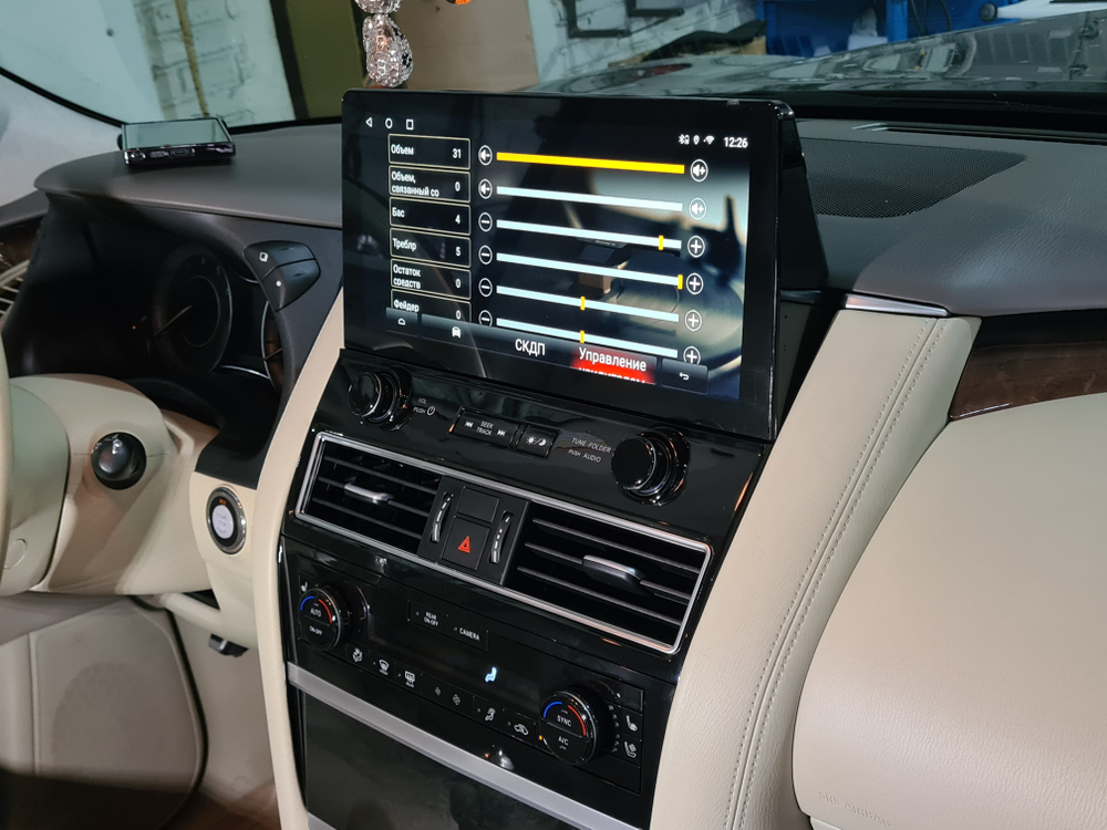 Установочный комплект для INFINITY QX56 / QX80  KUBERG ZH-N1401