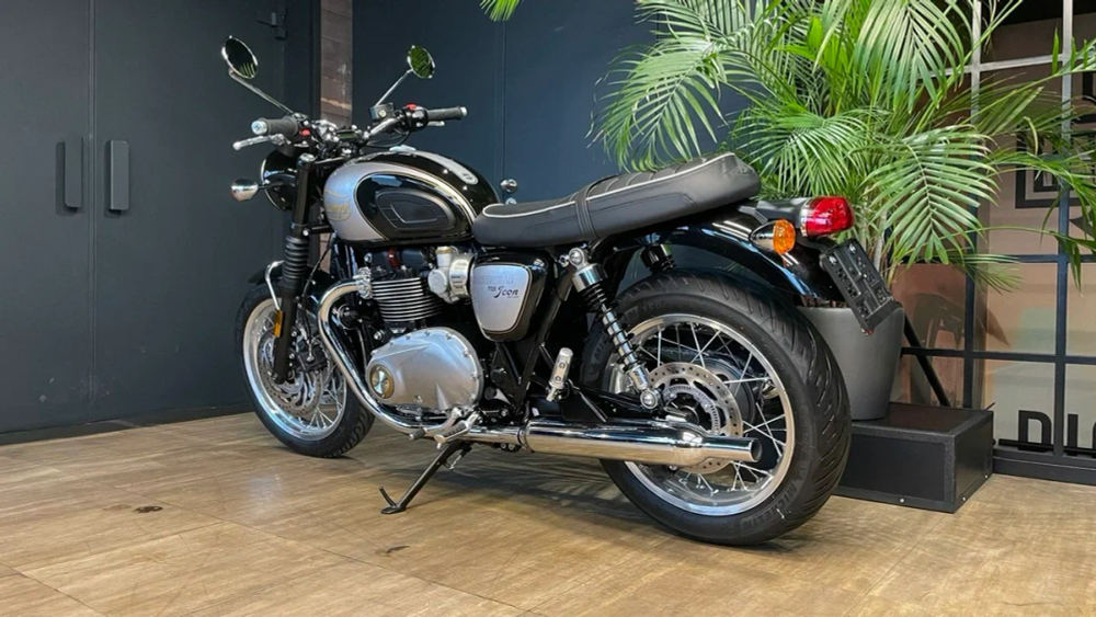 TRIUMPH BONNEVILLE T120 Icon Edition 2025