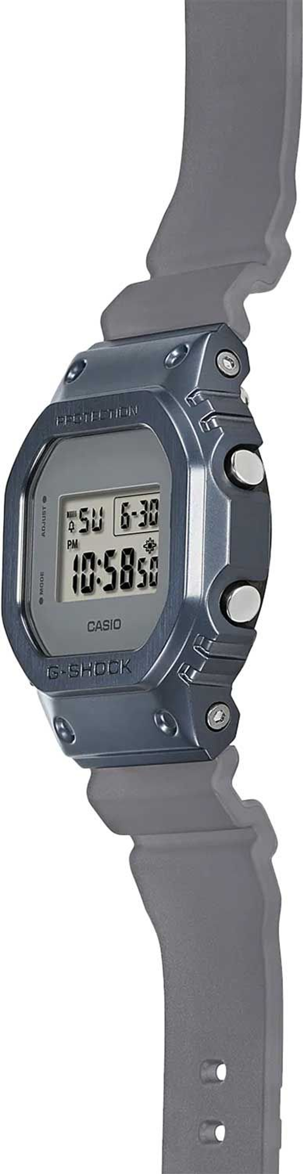 Мужские наручные часы Casio G-Shock GM-5600MF-2