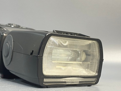 Nikon SB-700